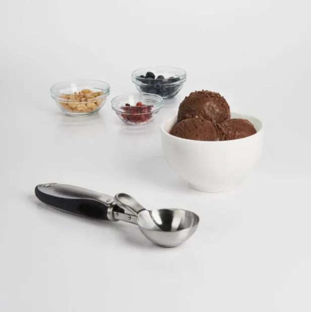 --SteeL Lever Ice Cream Scoop