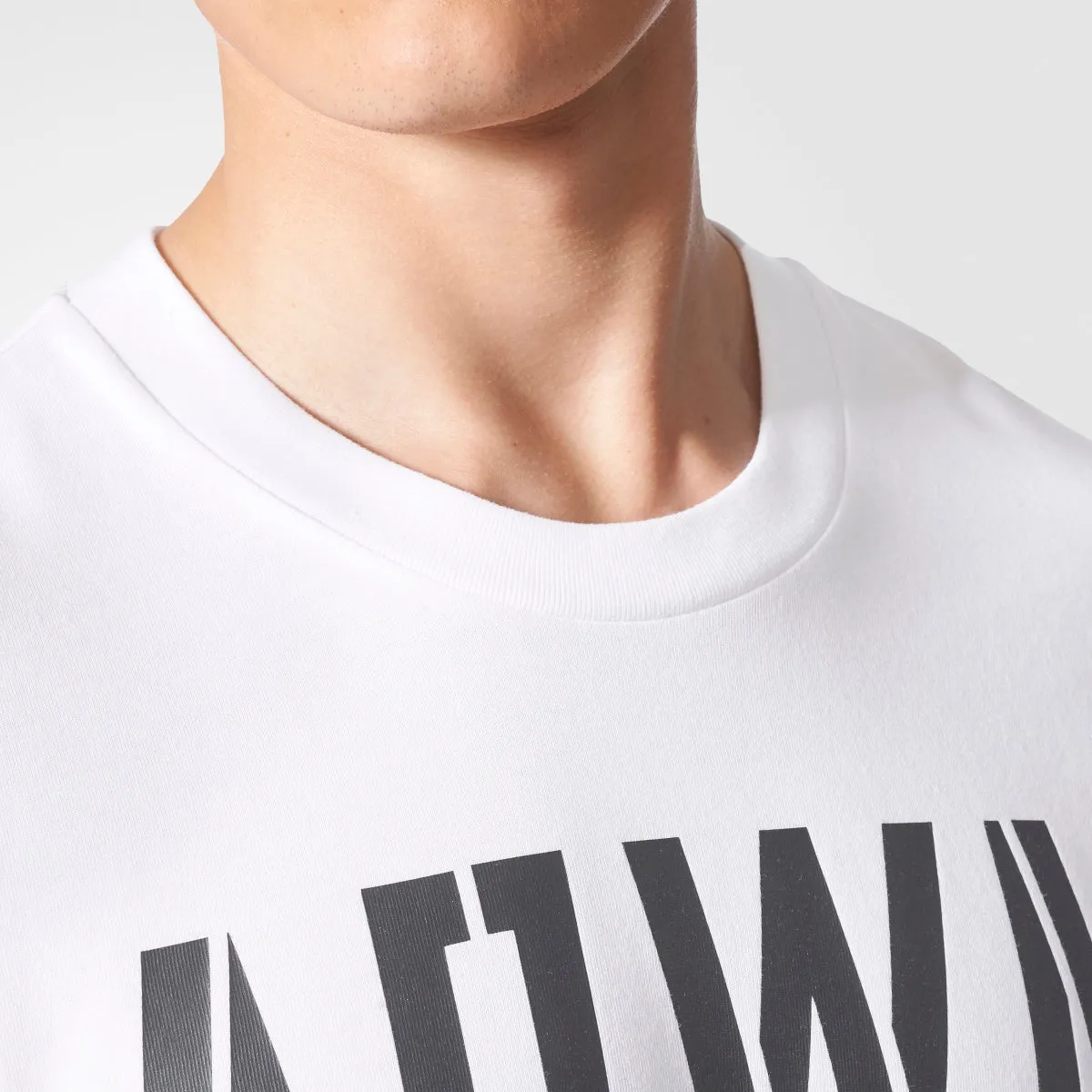 Adidas Originals White Mountaineering Men's Shortsleeve T-Shirt White/Black