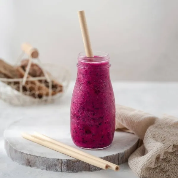 Bamboo heart straw