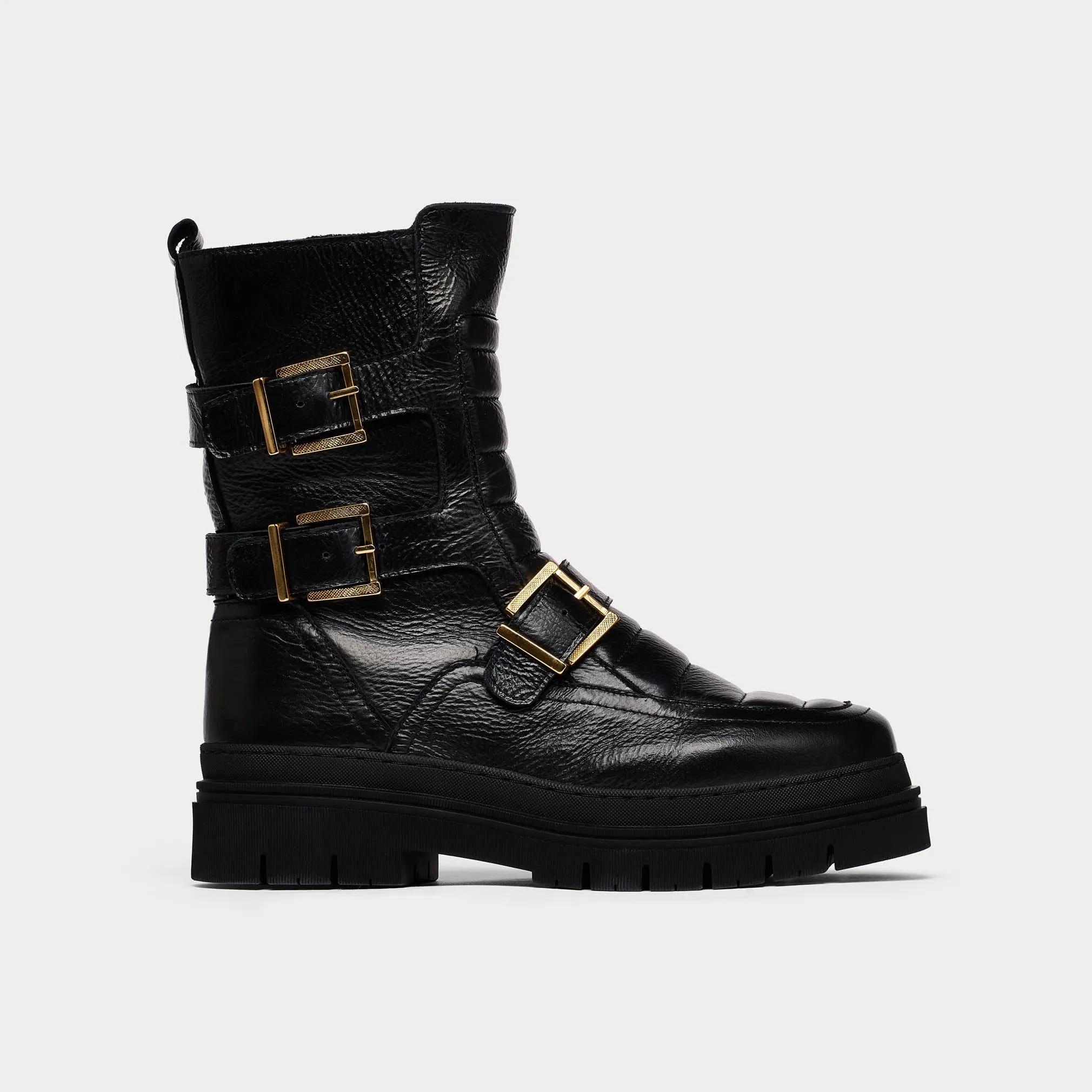 Joanna - Black Leather