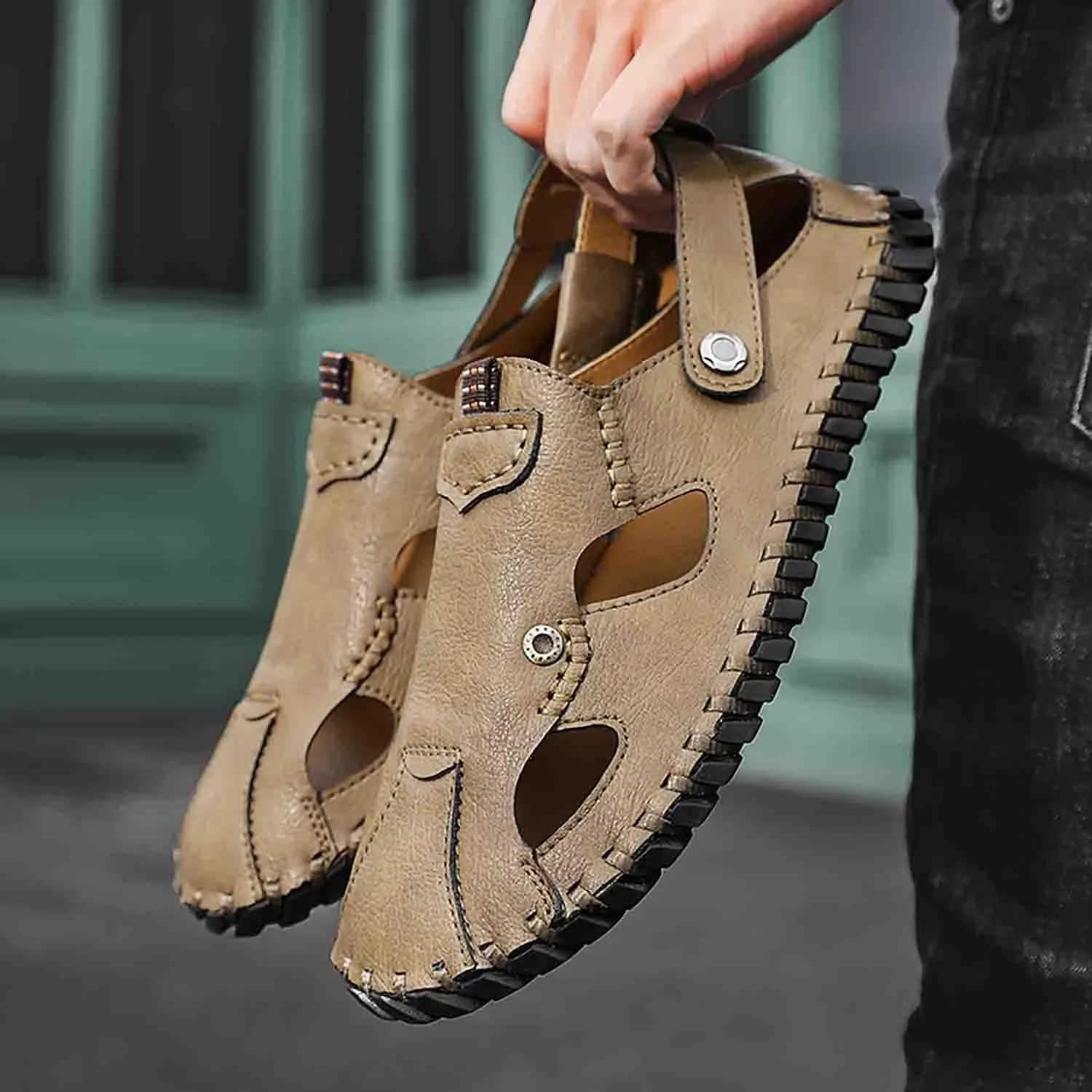 MEBAMY Men Leather Sandals Breathable Closed-Toe Summer Beach Classic Hiking Shoes