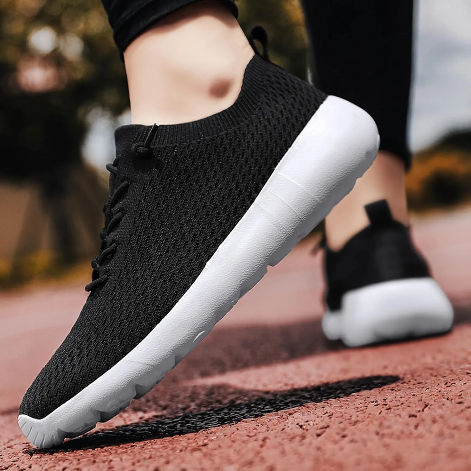 Men's Classic Casual Jogging Sneakers Portable Non Slip Fitness Workout Shoe Men's Sport Breathable Mesh Shoes