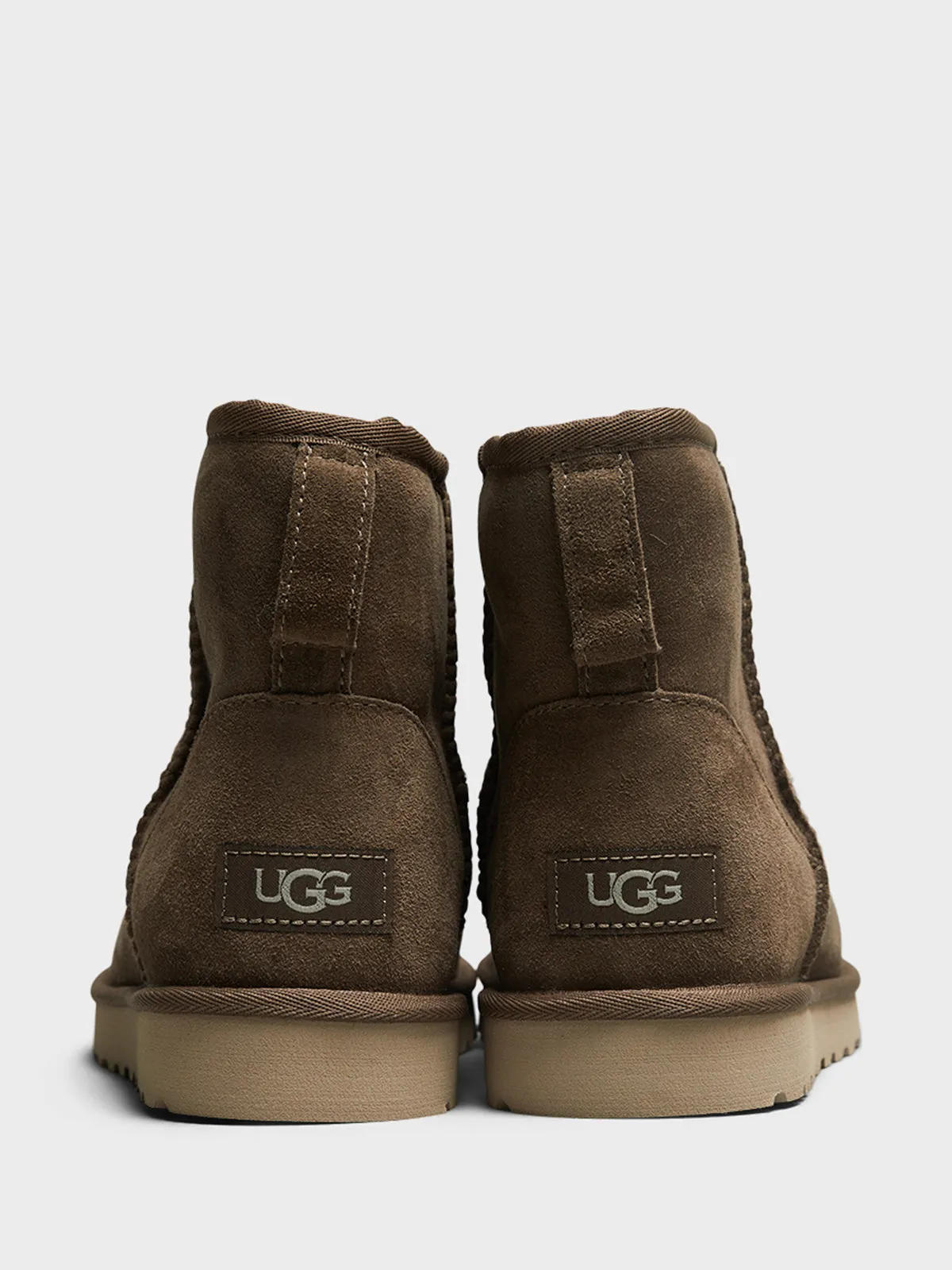 Men's Classic Mini Boots in Cold brown