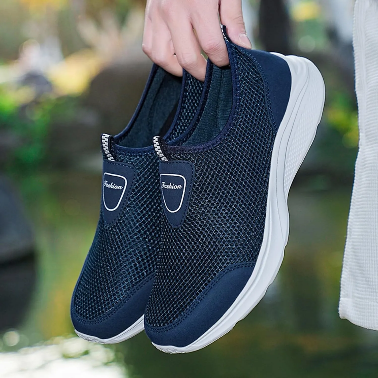 Men's Hollow Mesh Sports Shoes Fashionable Breathable Walking Shoes Comfortable Barefoot Minimalist Shoe