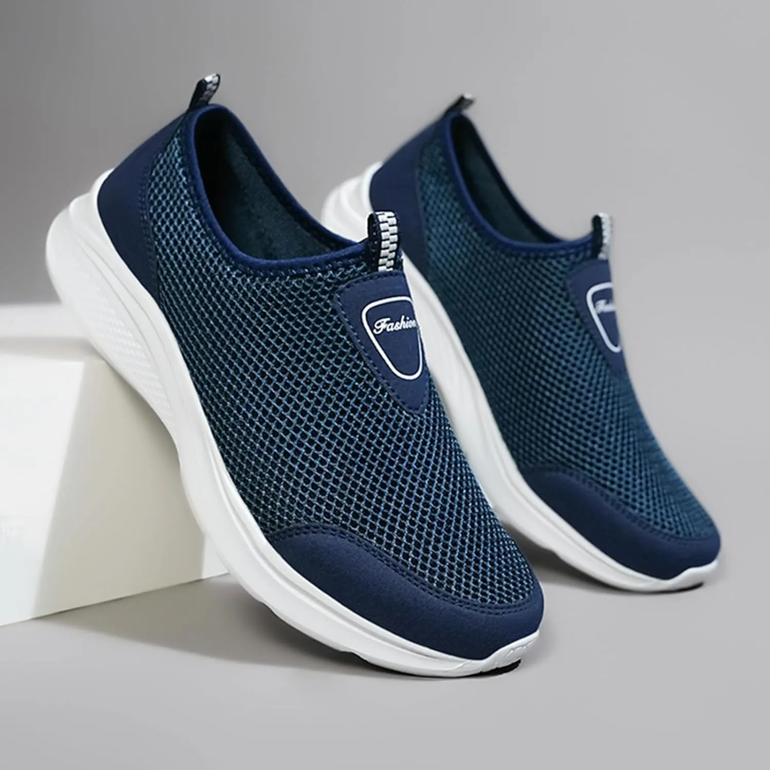 Men's Hollow Mesh Sports Shoes Fashionable Breathable Walking Shoes Comfortable Barefoot Minimalist Shoe