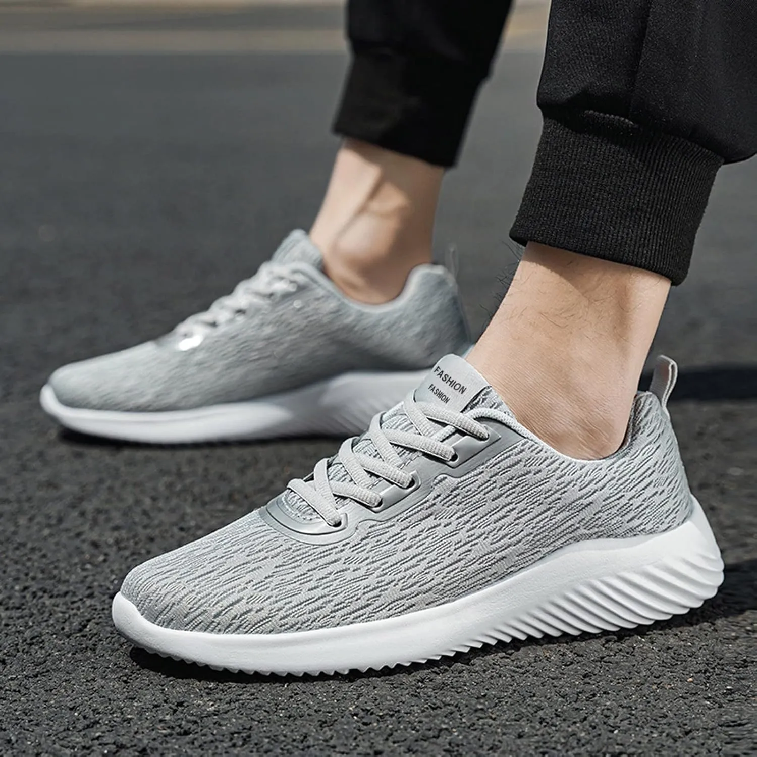 Men's Non Slip Running Shoes Breathable Casual Walking Sneakers Fashion Soft Bottom Lace Up Workout Sports Shoes