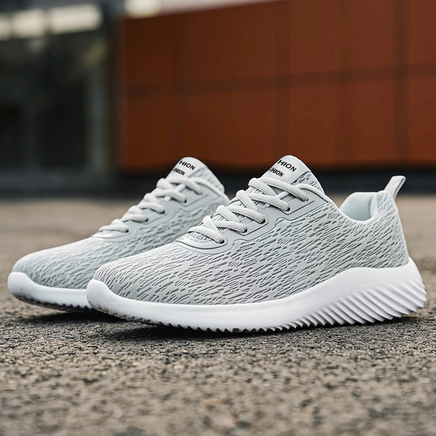 Men's Non Slip Running Shoes Breathable Casual Walking Sneakers Fashion Soft Bottom Lace Up Workout Sports Shoes
