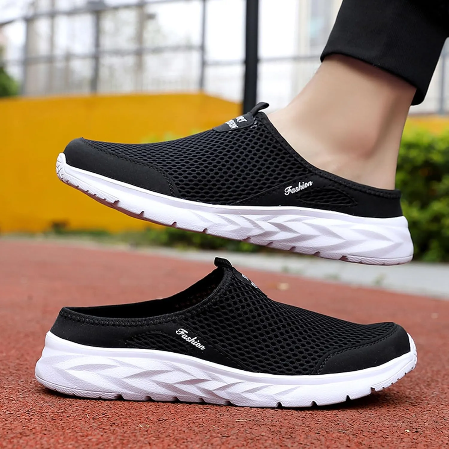 Men's Slip On Mesh Slippers Breathable Summer Shoes Lightweight Non Slip Beach Shoes Soft Flat Elderly Shoe