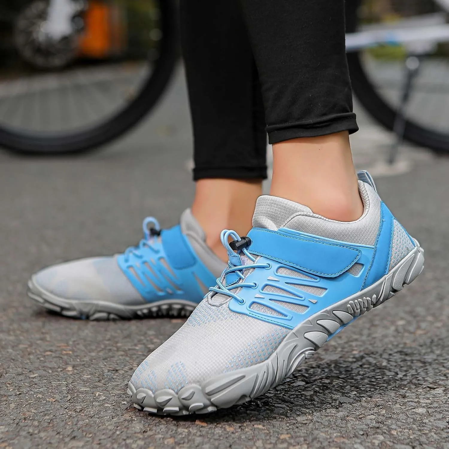 Mens Womens Water Shoes Wading Diving Beach Walking Hiking Quick Drying Sports Aqua Shoes with Adjustable Strap Indoor Fitness Comfy Cushioned Thick Sole Shoe Sumemr Barefoot Wear 2025 Couple Sneaker