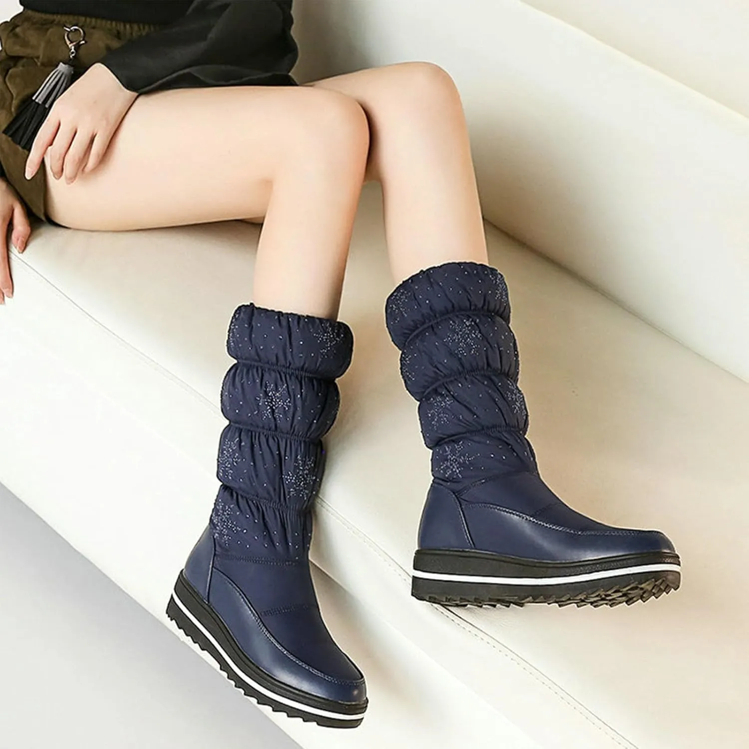 Outdoor Snow Boots, Women's Mid-Calf Plush Boots Round-Toe Wedge-Heel Pull-On Plush Down Boots For Women Waterproof Plush Warm Ski And Mountaineering Boots