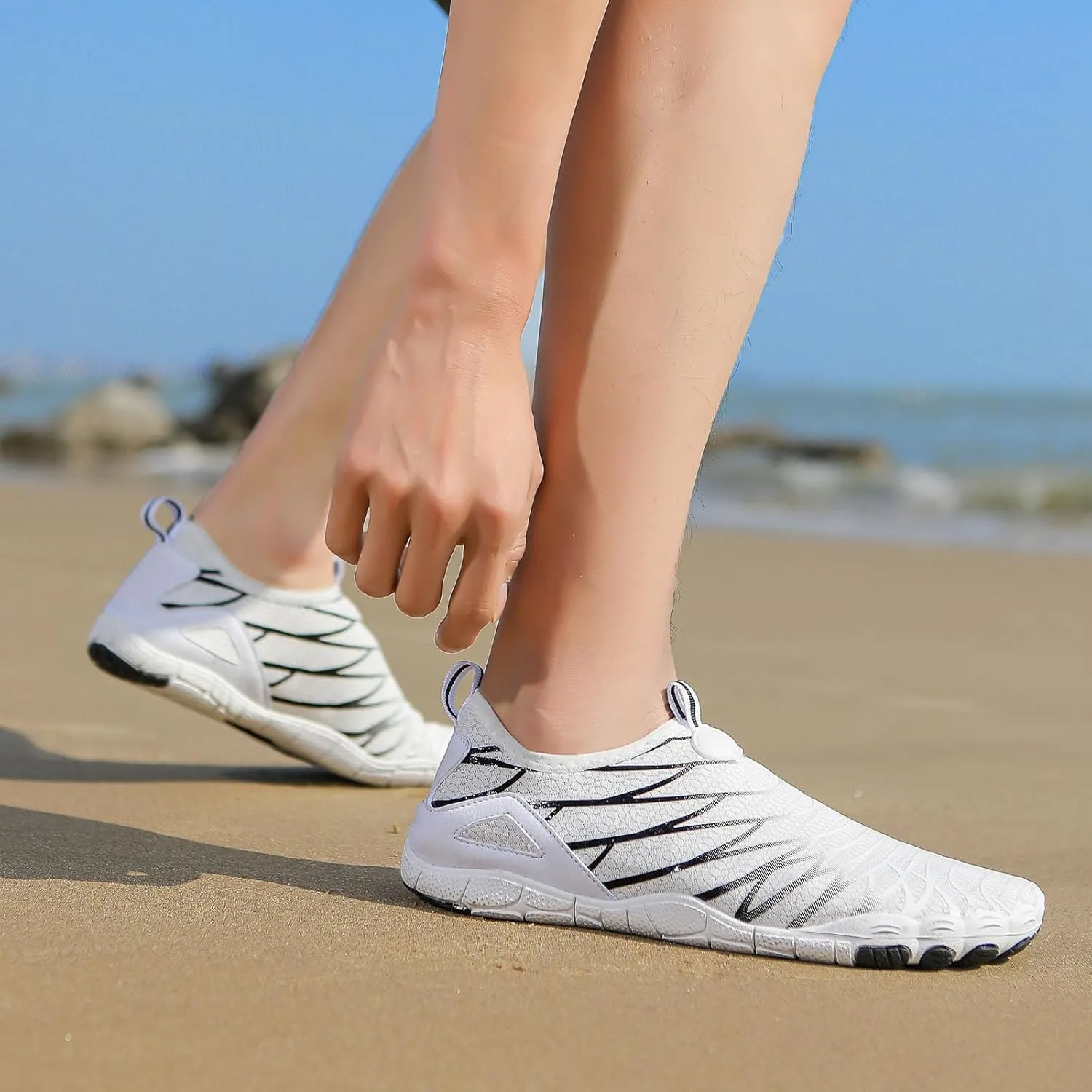 Quick-Dry Water Barefoot Shoes,Aqua Socks for Swim Beach Pool Surf Yoga for Women Men Lightweight Summer Couple Indoor Non Slip Sports Shoes Water Friendly Diving Wading Shoe for Men Women
