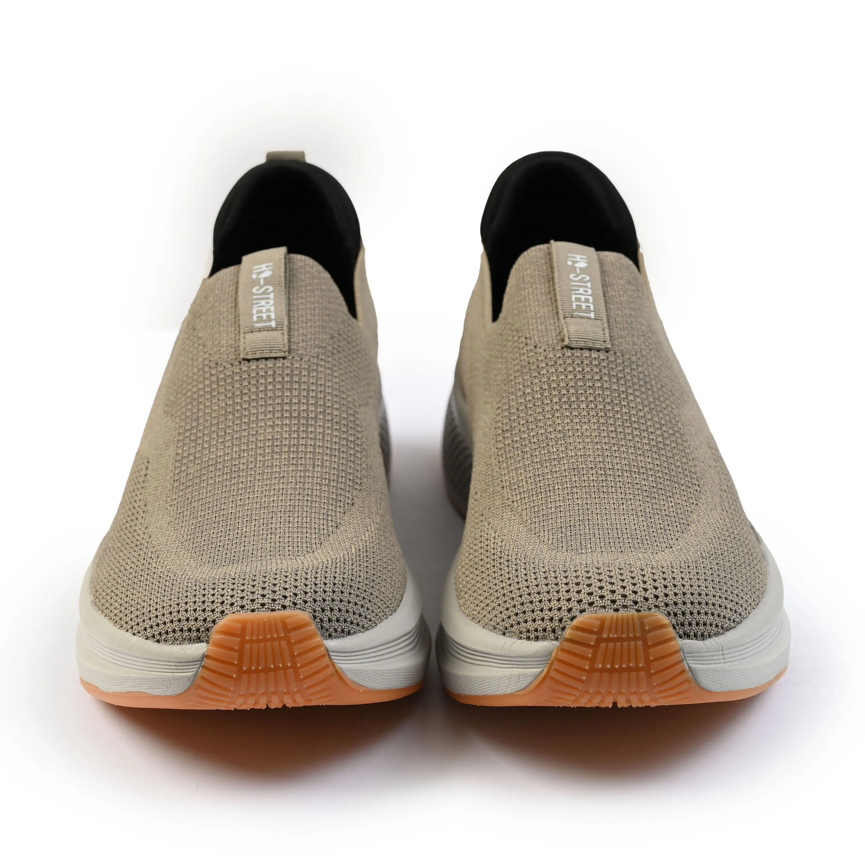 ULTRA LIGHTWEIGHT KNITED SHOES